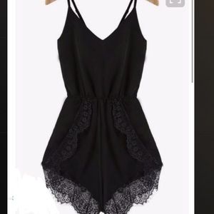 Lace romper XS
